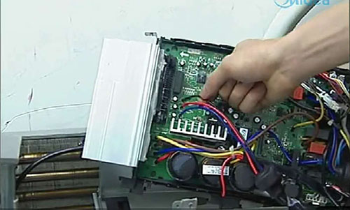 河曲美的空调电话是多少